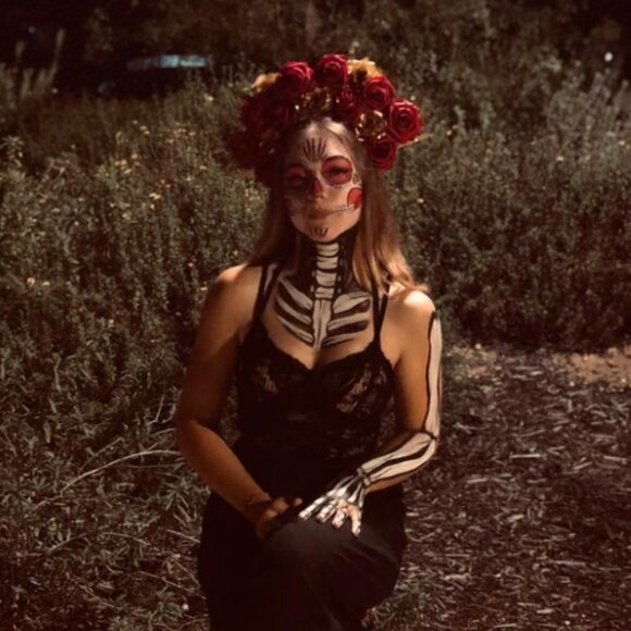 Meet your Posher, Hailey - Picture 1 of 1